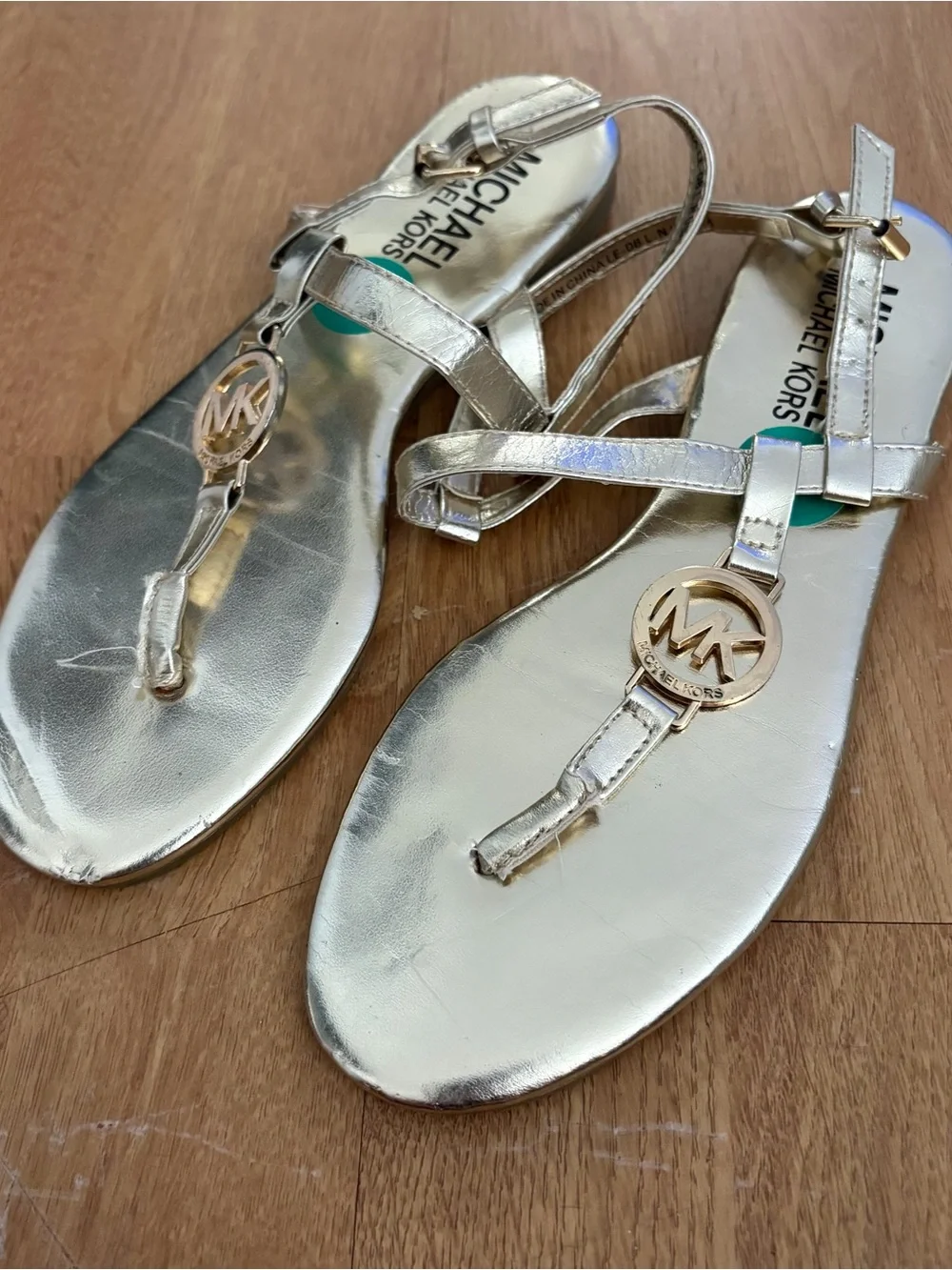 Michael Kors girls golden sandals Sz 4 big kids